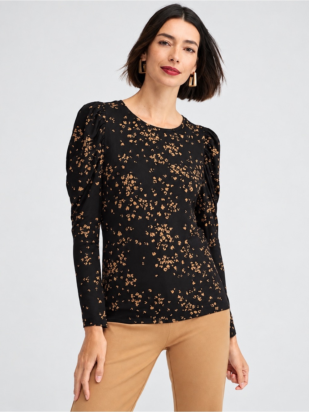 CHICO’S NWT 4 Touch of Cool Abstract Confetti Dot Print Ruched Sleeve Tee Black